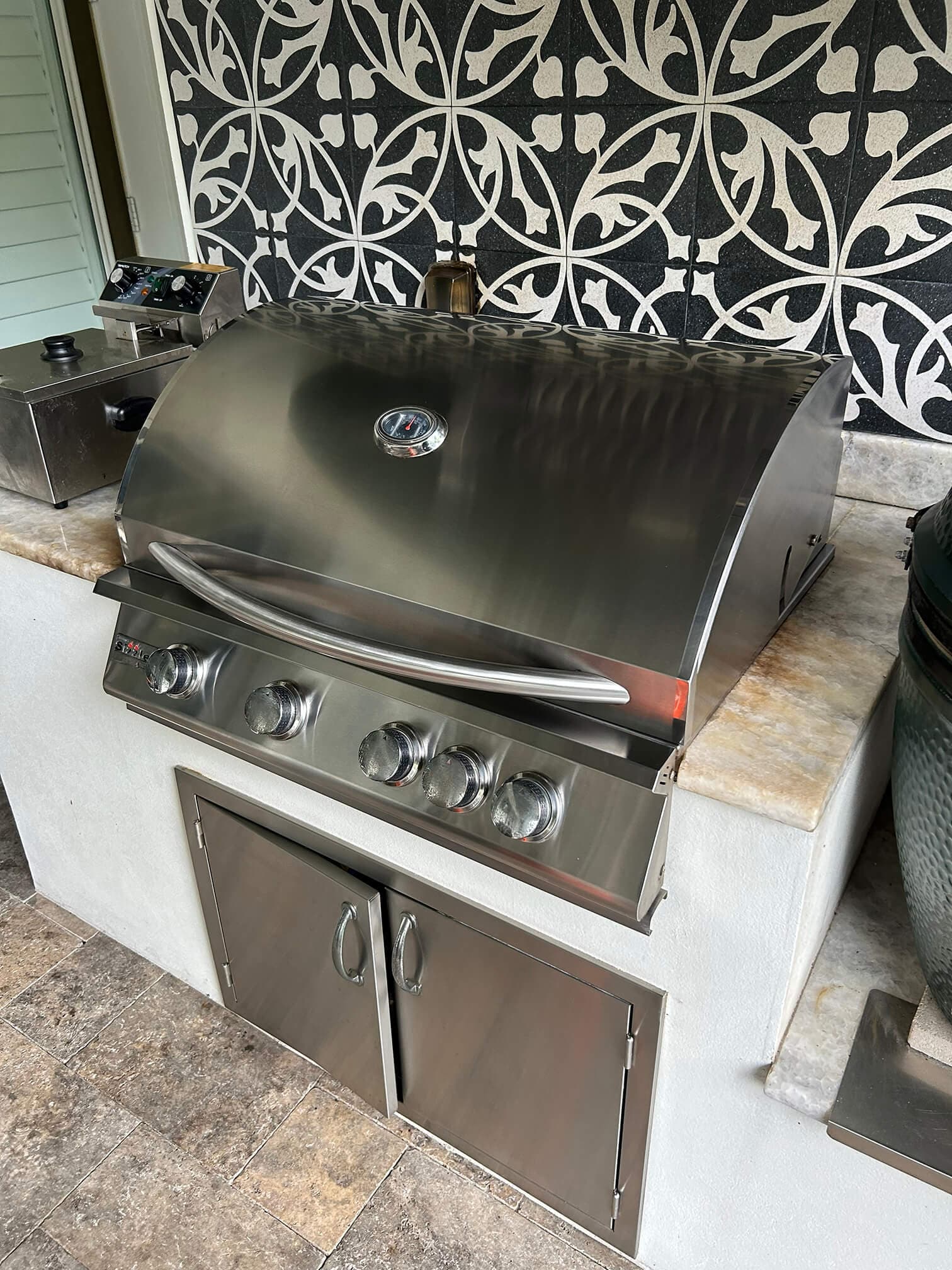 Cleaned grill interior