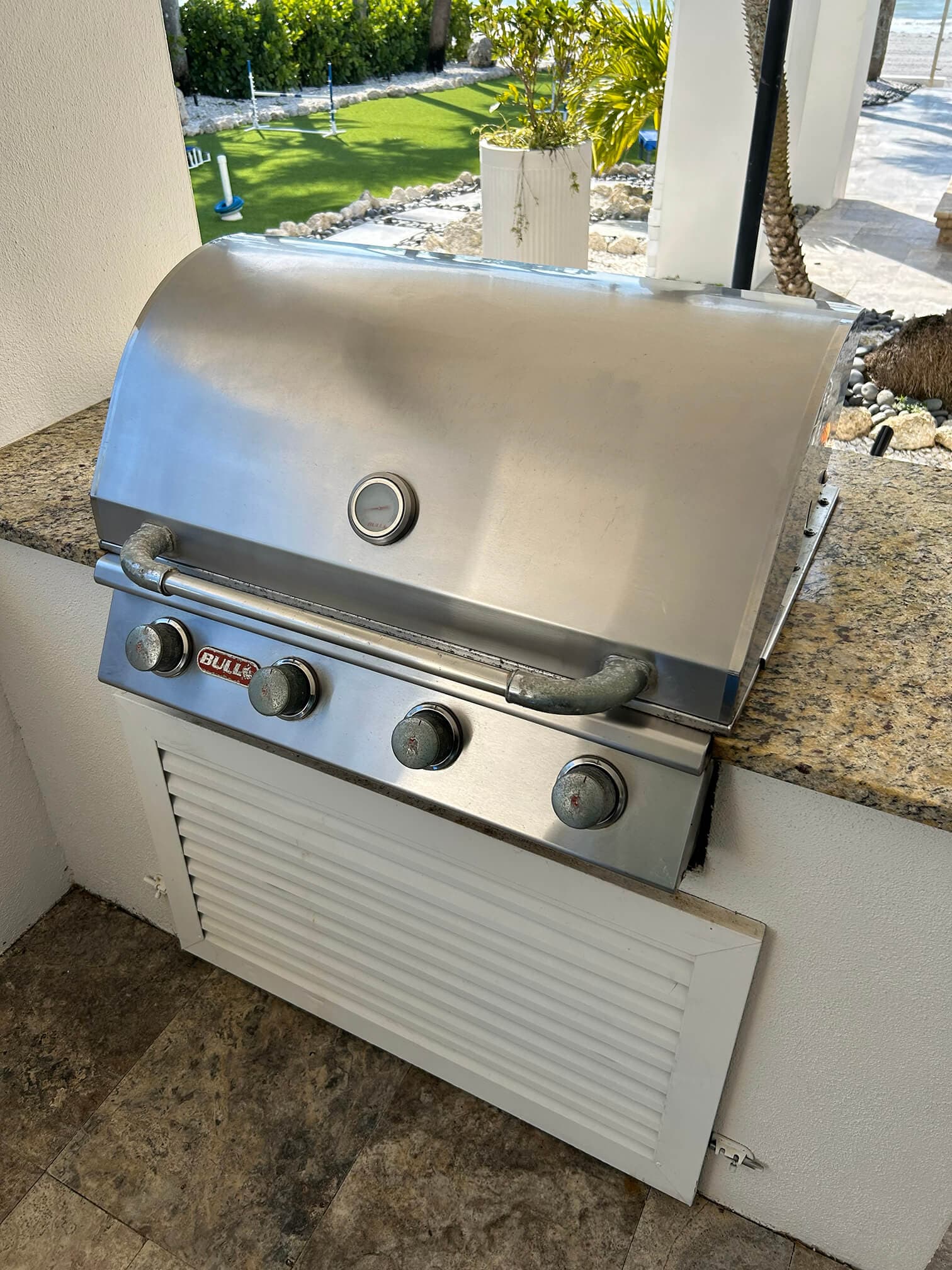 Clean burners and grates