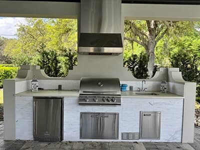 Sparkling clean BBQ grill